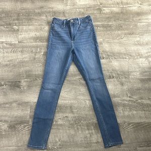 Hollister skinny jeans